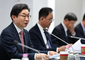 금융권, 중동전쟁 피해 해운업 지원… 전쟁보험 공동인수